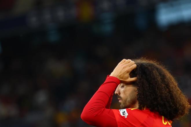 El desafío de Cucurella: superar la adversidad en Alemania