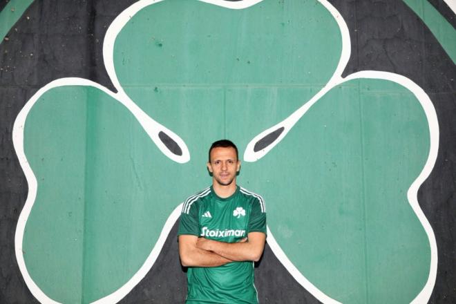 El Valencia sigue interesado en Maksimovic tras su destacada temporada en el Girona