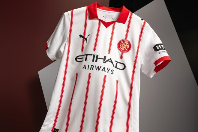 La reacción del Girona tras la derrota: una nueva camiseta para el curso 2025/26